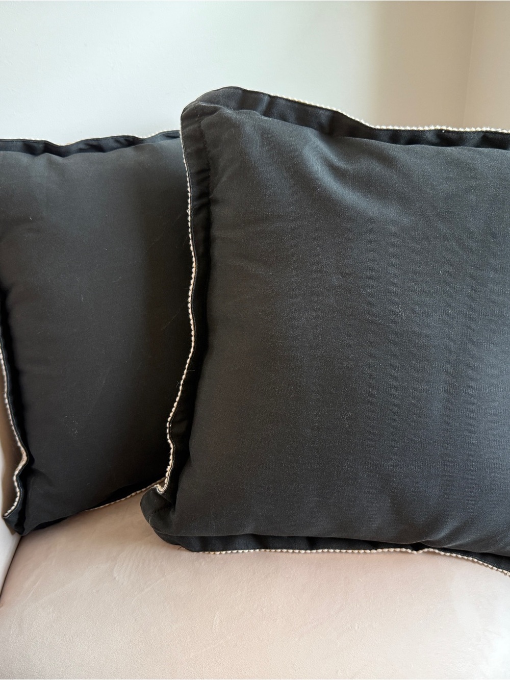 21” Black Decorative Outdoor Throw Pillows with Crochet Trim - Picture 4 of 4